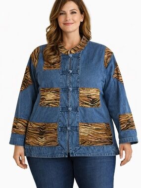 Keren Hart Women's Denim Jacket 2XL Blue Tiger Patchwork
Button Front Statement